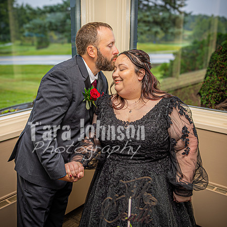 Eric & Elyse - Wedding Cake - TJP (16 of 18)