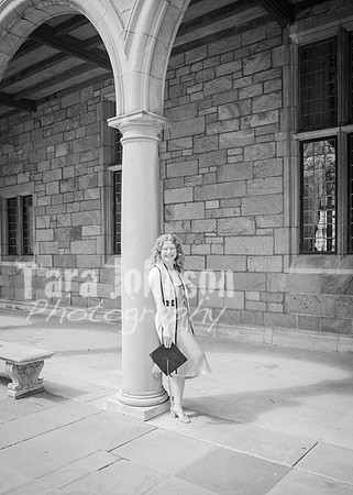 24 Grad Pictures - Kara BW-5