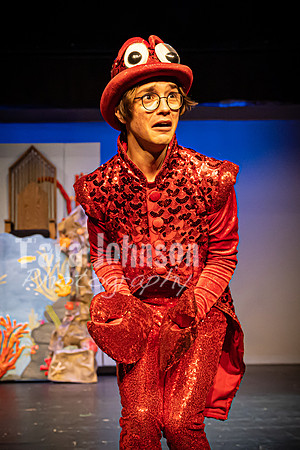 22 LHS Theatre - Mermaid R1 - Act 1 - TJP (110 of 363)