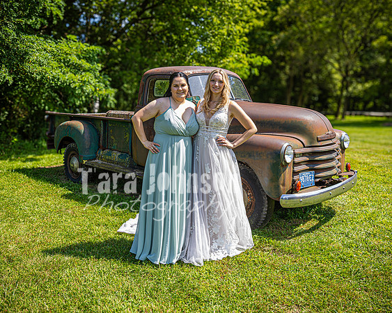 Doug & Bridget Law - Bridal Party - TJP (9 of 61)