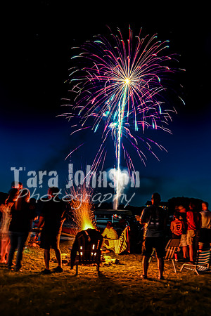 2022 Cedar Island Fireworks - TJP (19 of 25)