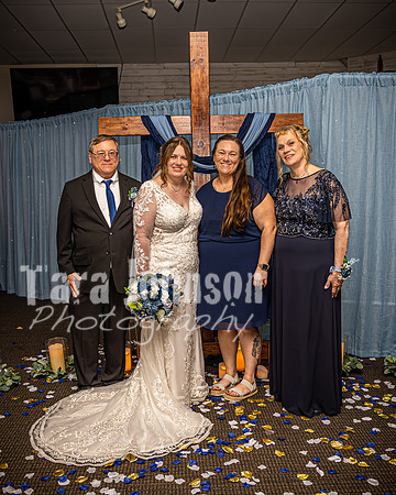 Mitch & Kelly - Kelly with Friends & Family - TJP (5 of 15)