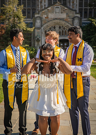 [tht] W24 Senior Grad Photos-99