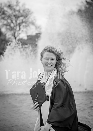 24 Grad Pictures - Kara BW-92