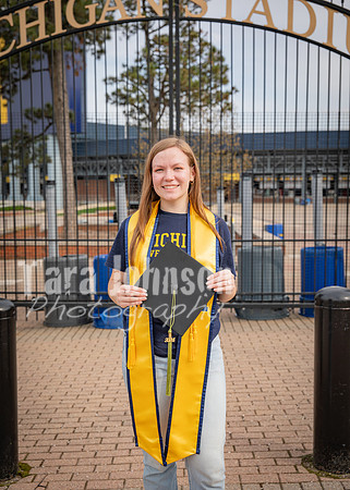 24 U of M Grad Photos - Audrey-49
