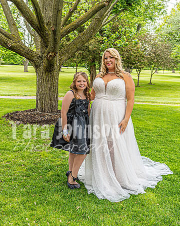 J. & D. Klann - Bridesmaids - TJP (5 of 22)