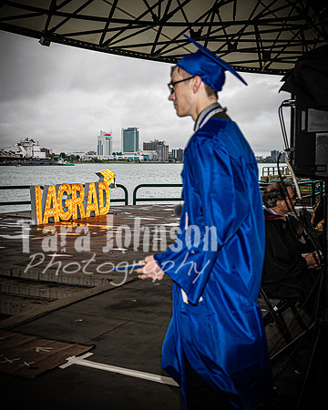 22 IA Grad - Angle #4 Celebration Walk - TJP (6 of 345)