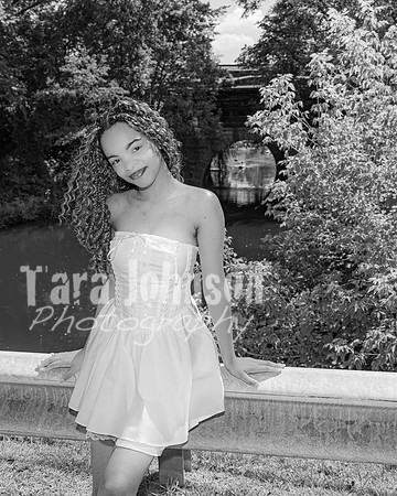 Anna Allen @ Central Park in Milford - BW - TJP (86 of 100)