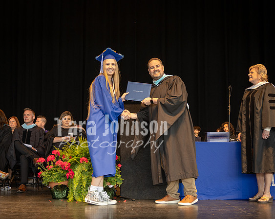 25 IA Graduation - Diploma - DH (353 of 356)