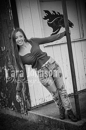 Avery Taylor - Full BW - TJP (29 of 62)