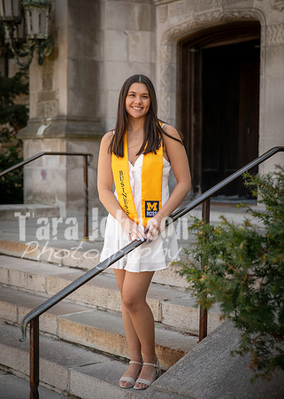 Leah & Friends Grad Photos (70 of 190)
