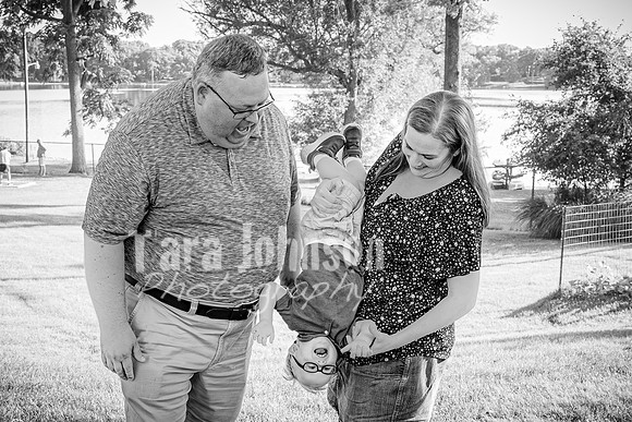 Ellis Family @ Hammond Lake - BW - TJP (24 of 52)