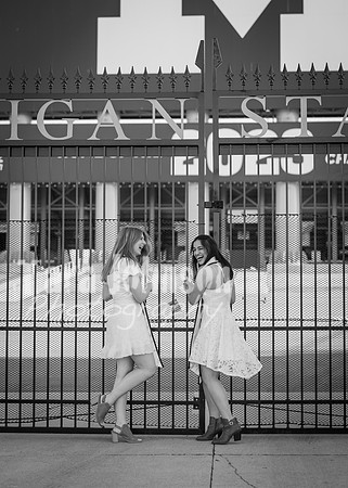 Kera & Friends Grad Photos W25 B&W (159 of 259)