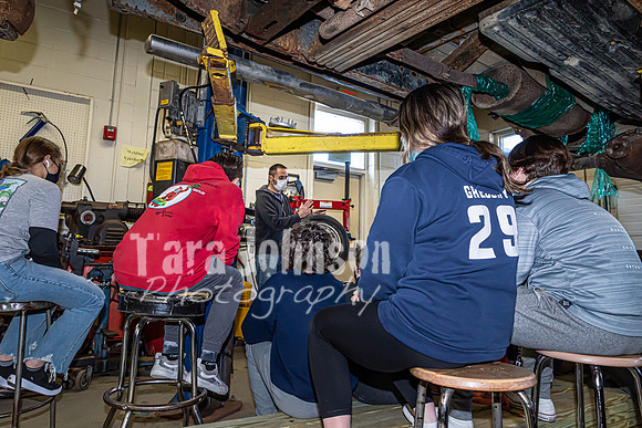 (print) 2022 Winter MHS - Coffee house & Ind. Arts 1-21 (Full Res, Various Sizes) - TJP (52 of 57)