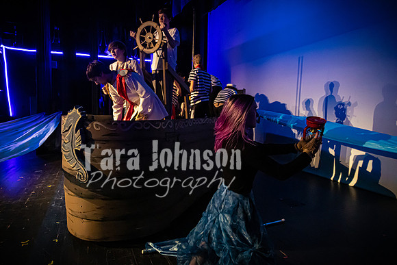 22 LHS Theatre - Mermaid R1 - Act 1 - TJP (32 of 363)
