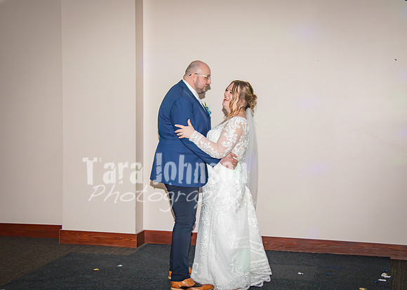 24 M. & K. Eaton Wedding [The Dance] - DH (5 of 29)
