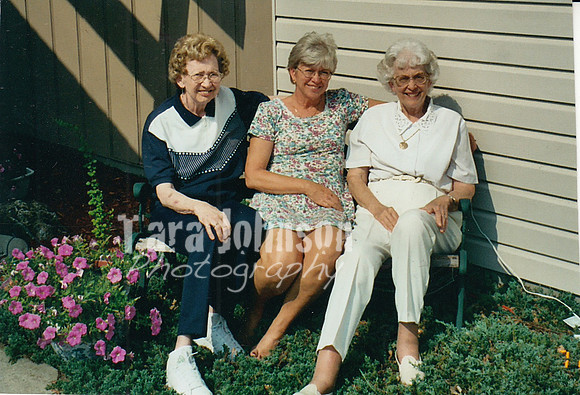 2003 Linda, Loie & Shirley