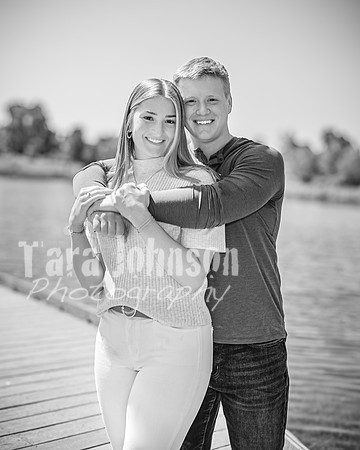 Hendrickson Family @ Indian Springs - BW - TJP (23 of 29)