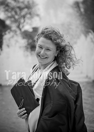 24 Grad Pictures - Kara BW-93