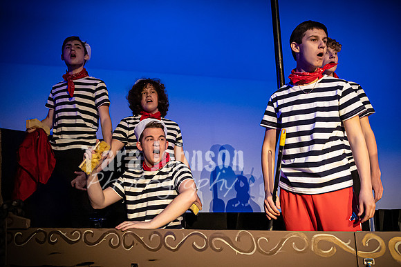 22 LHS Theatre - Mermaid R1 - Act 1 - TJP (24 of 363)