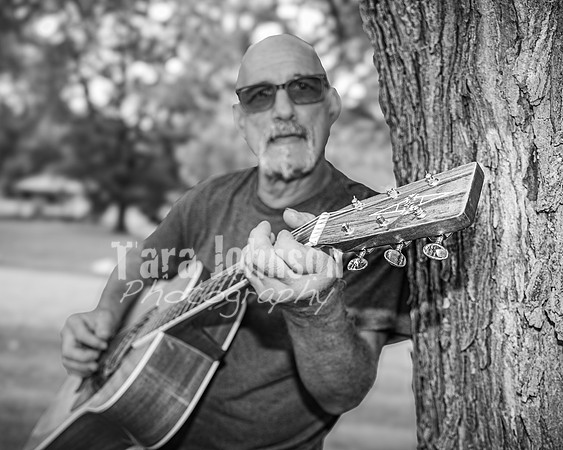 Ron Hall @ Depot Park - BW - TJP (41 of 54)