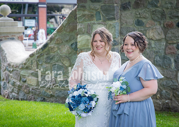 24 M. & K. Eaton Wedding [Wedding Prep in Mason] - DH (24 of 54)
