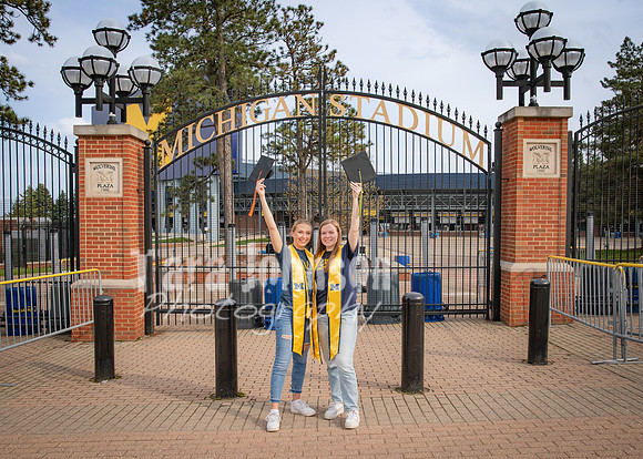 24 U of M Grad Photos - Audrey-55