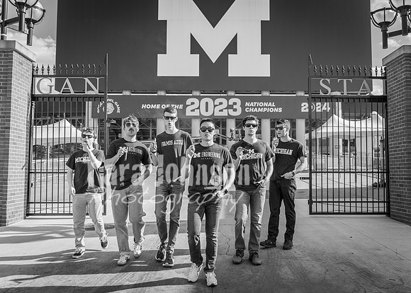 New Life Grad Photos W25 B&W (154 of 166)