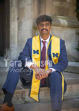 24 A. G. & S. Senior Photos (84 of 201)