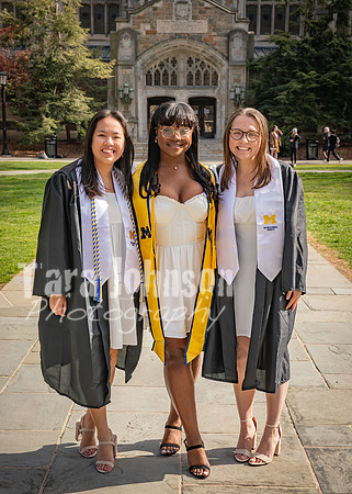 [tht] W24 Senior Grad Photos-41