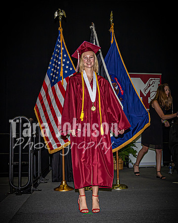 22 MHS Grad - Angle #2 Flags - TJP (199 of 297)