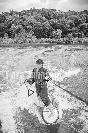 Brok Badertscher - Complete - BW - TJP (9 of 106)