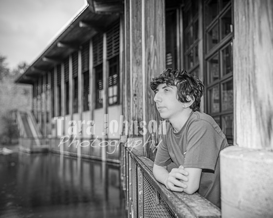 Corbin Gibson @ Highland Depot Tracks - BW - TJP (43 of 62)