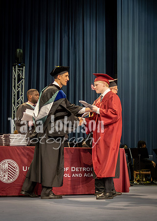 UDJ Graduation 2025 - Handshake (259 of 346)