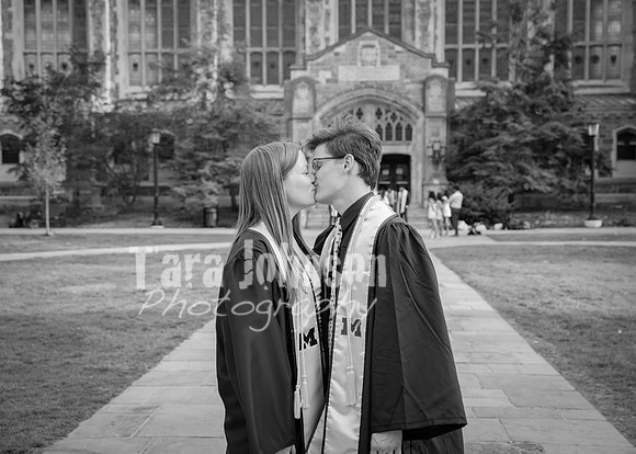 24 U of M Grad Photos - Audrey-176