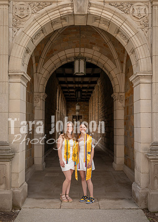 Emma & Friends Grad Photos W25 (81 of 96)