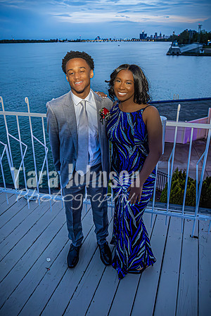 2024 U of D Prom - The Candid - TJP (11 of 66)