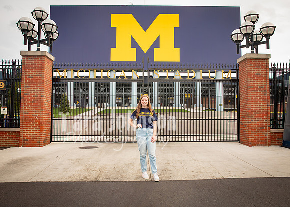 24 U of M Grad Photos - Audrey-1