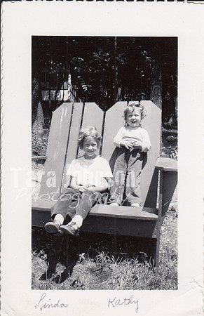 1950 Linda & Kathy