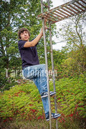 Corbin Gibson @ Highland Depot Tracks - Color - TJP (24 of 43)
