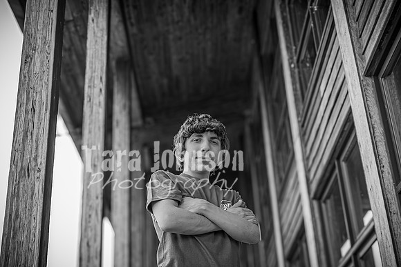 Corbin Gibson @ Highland Depot Tracks - BW - TJP (48 of 62)