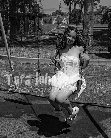 Anna Allen @ Central Park in Milford - BW - TJP (93 of 100)