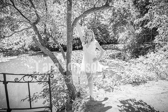 Claire Jones @ Cranbrook - BW - TJP (59 of 100)