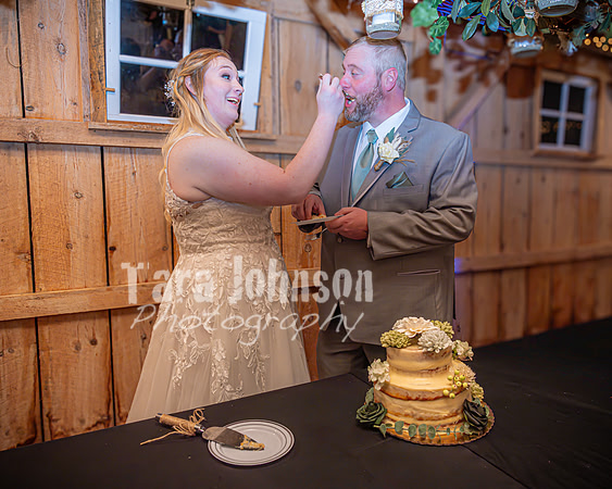 Michael & Ashlee McGrath - The Cutting of the Cake - TJP (10 of 18)