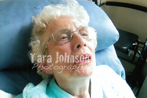 2015 Shirley in hospital