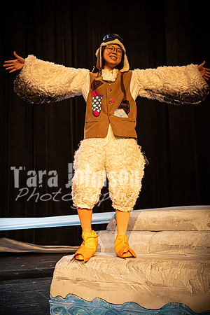22 LHS Theatre - Mermaid R1 - Act 1 - TJP (56 of 363)