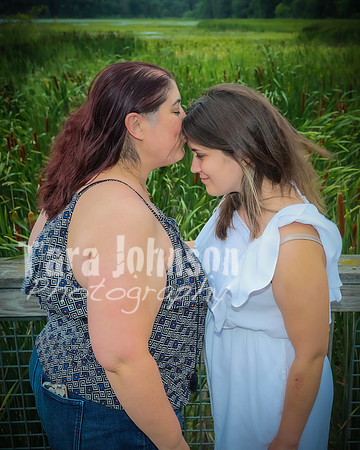 Emily Earl (with Amy & Emma) - TJP (19 of 20)