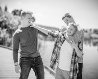 Hendrickson Family @ Indian Springs - BW - TJP (11 of 29)