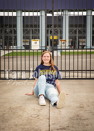 24 U of M Grad Photos - Audrey-13
