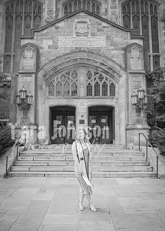 24 Grad Pictures - Kara BW-20